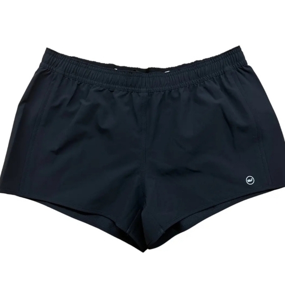 Vineyard Vines Performance Shorts in Black - Picture 1 of 5